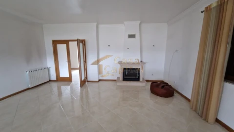 Quinta T5 para Venda em Folhadela