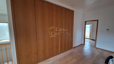 Quinta T5 para Venda em Folhadela