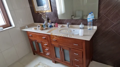 Quinta T5 para Venda em Folhadela