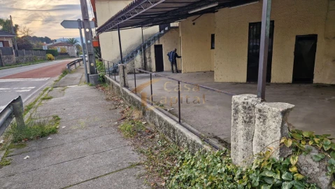 Loja para Venda em Adoufe e Vilarinho de Samardã