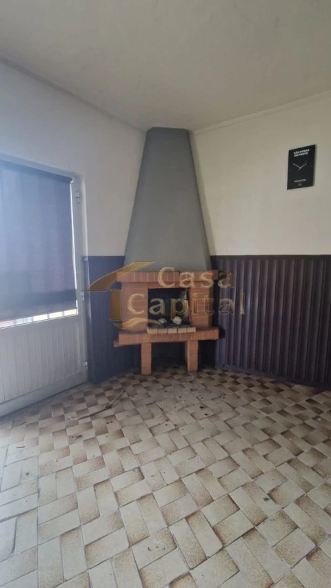 Loja para Venda em Adoufe e Vilarinho de Samardã