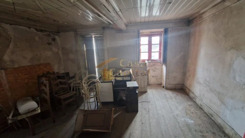 Loja para Venda em Adoufe e Vilarinho de Samardã