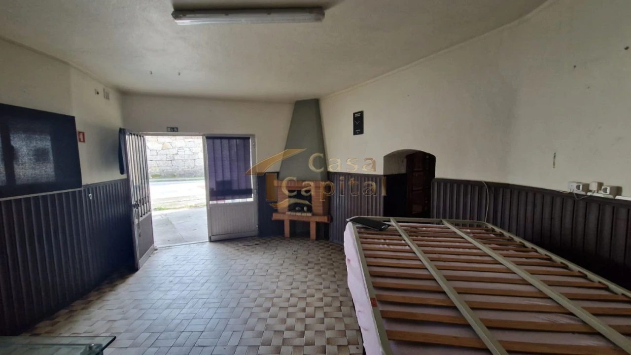 Loja para Venda em Adoufe e Vilarinho de Samardã Foto 4