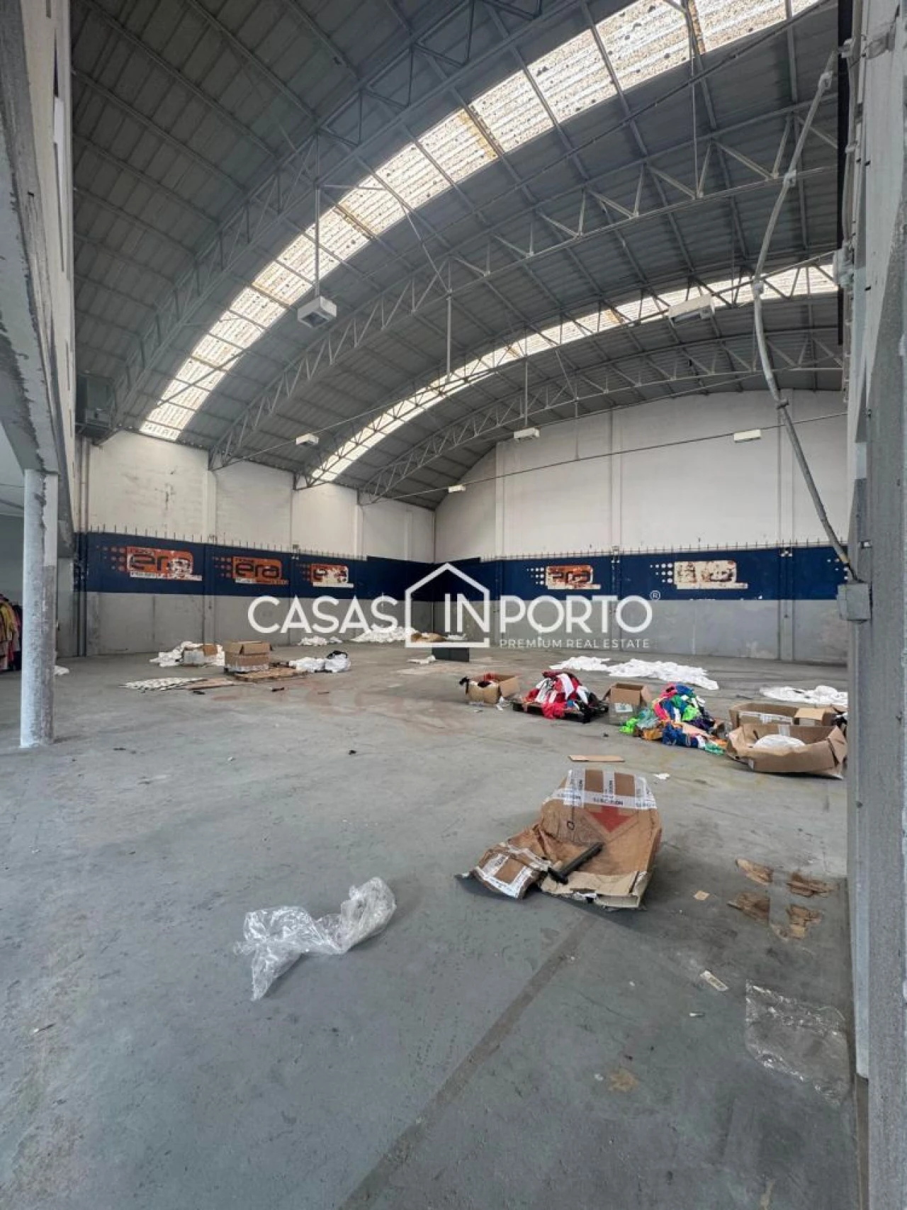 Loja para Arrendamento em Ramalde Foto 8