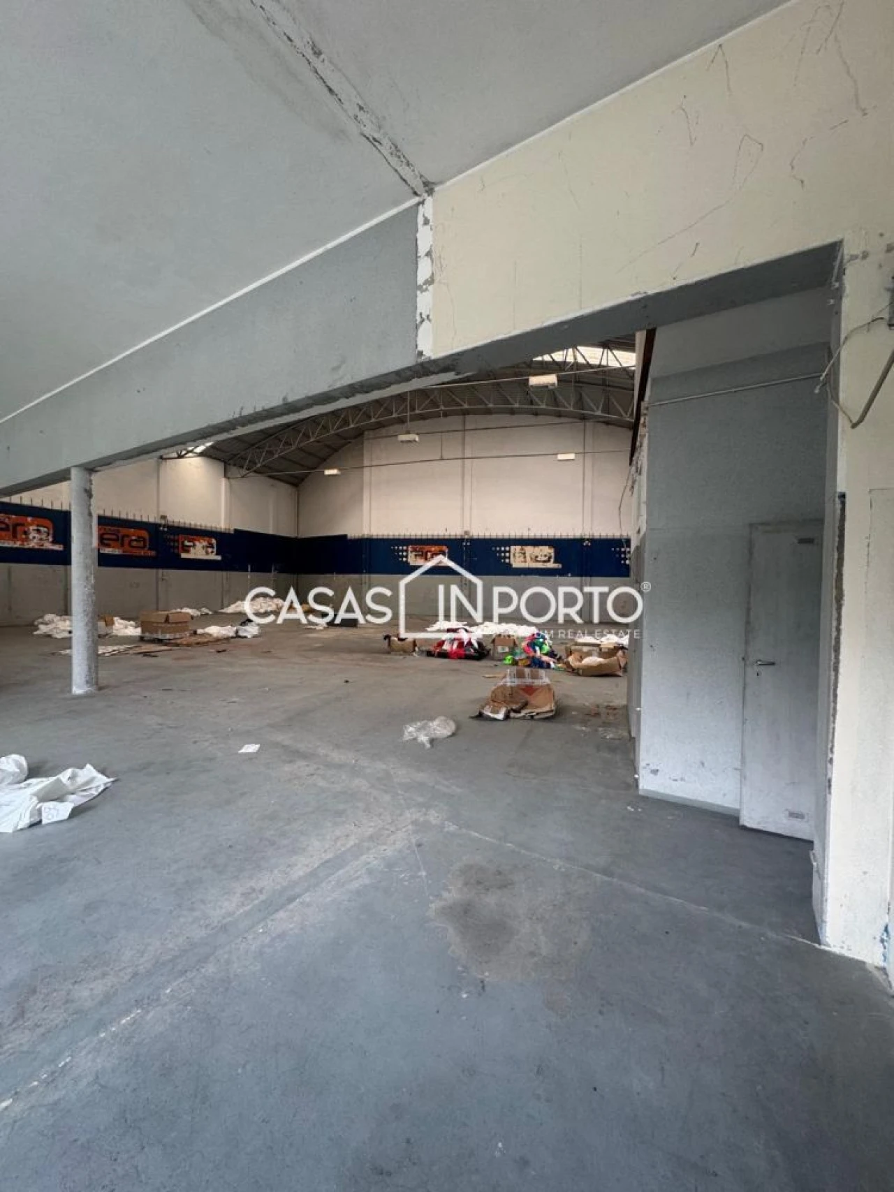 Loja para Arrendamento em Ramalde Foto 7