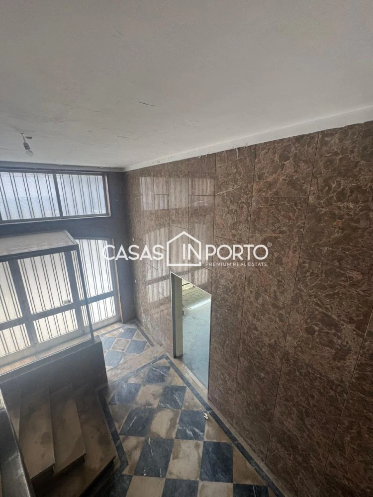 Loja para Arrendamento em Ramalde Foto 15