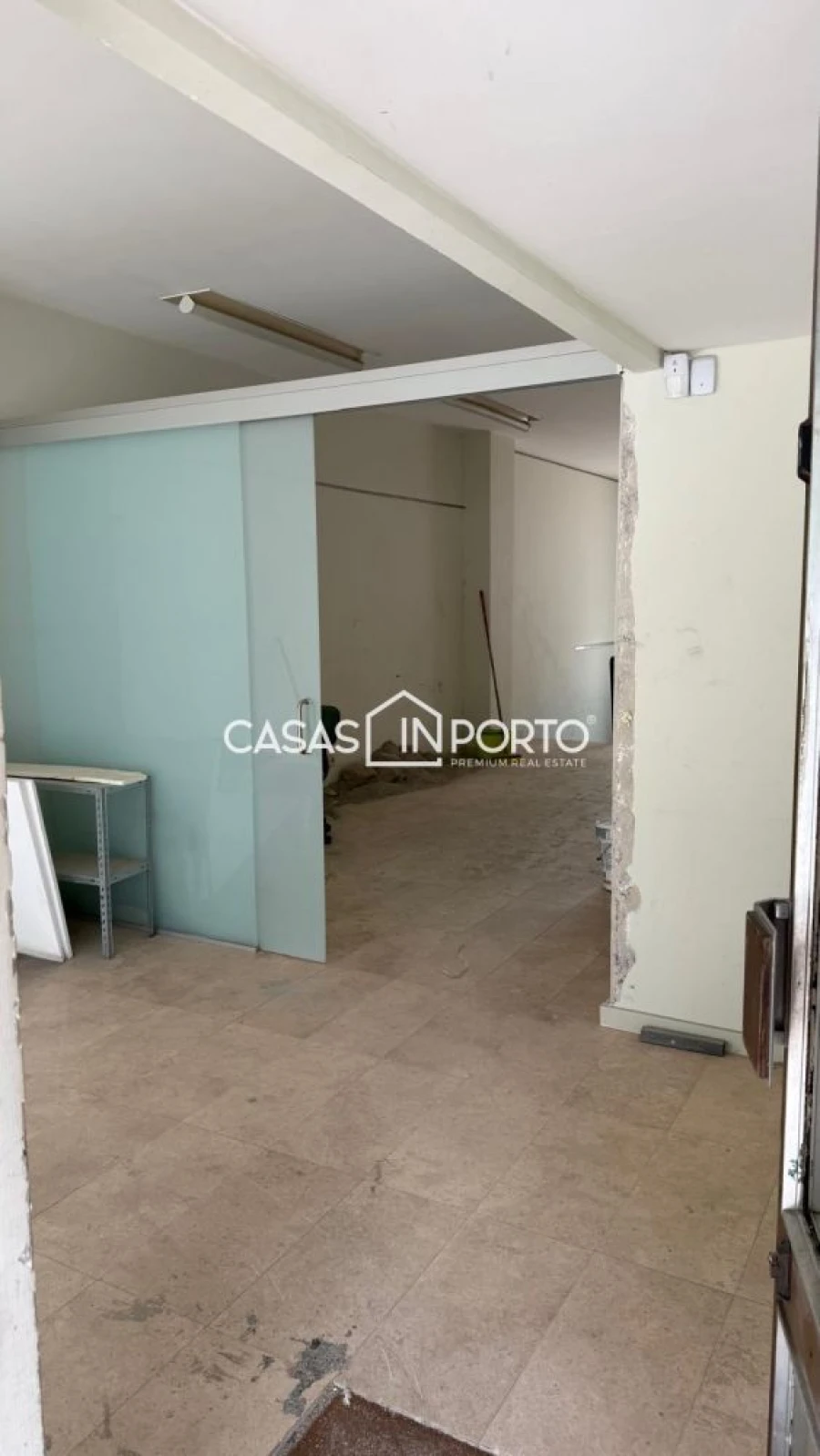 Loja para Arrendamento em Lordelo do Ouro e Massarelos Foto 6