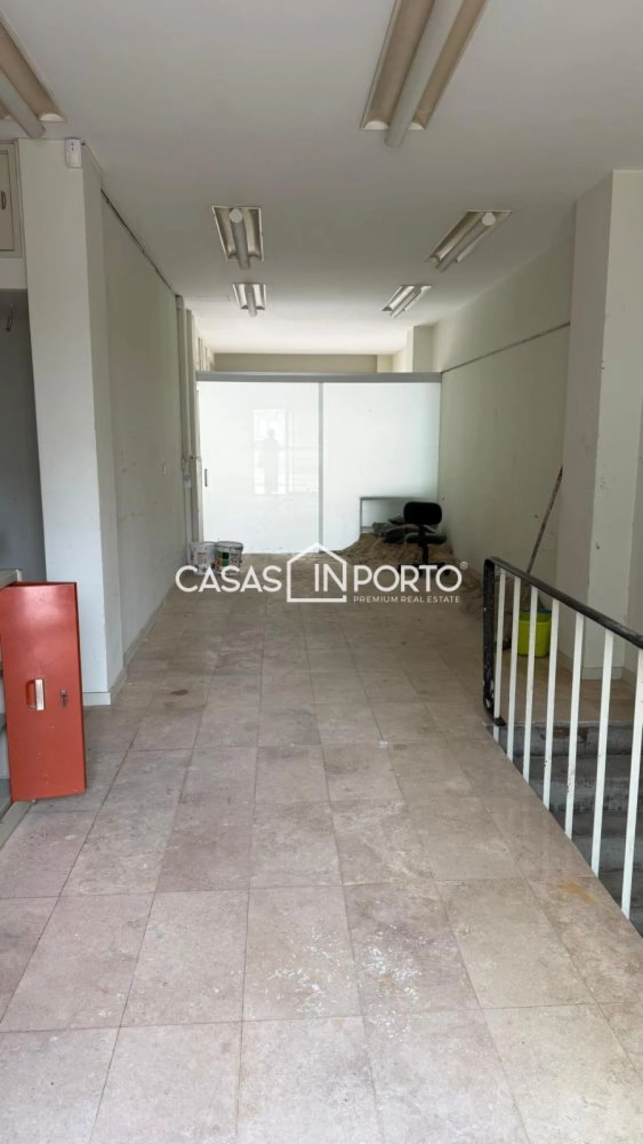 Loja para Arrendamento em Lordelo do Ouro e Massarelos Foto 3