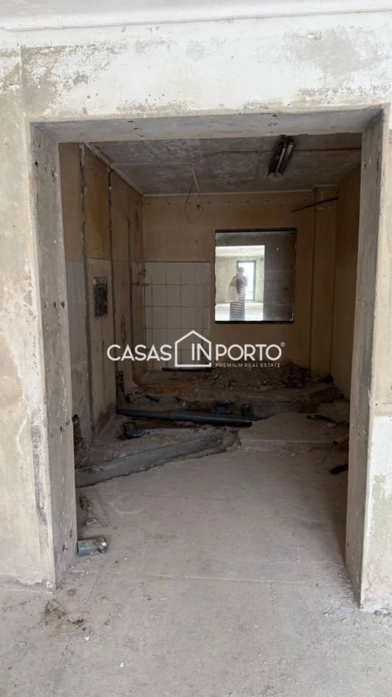 Loja para Arrendamento em Lordelo do Ouro e Massarelos Foto 13