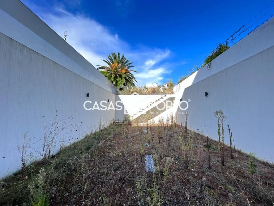 Loja para Arrendamento em Cedofeita, Santo Ildefonso, Sé, Miragaia, São Nicolau e Vitória Foto 4