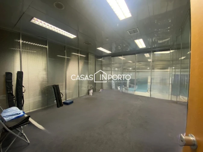 Loja para Arrendamento em Matosinhos e Leça da Palmeira Foto 18