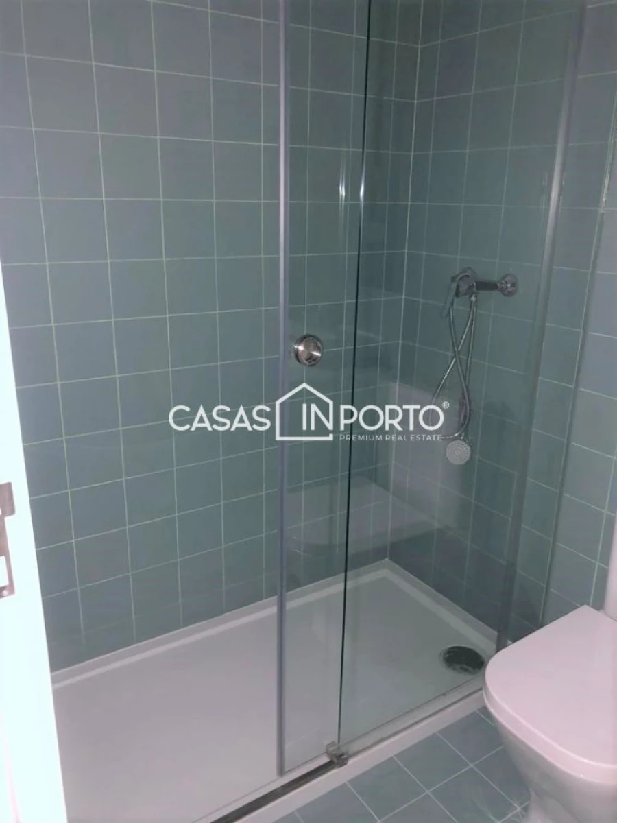 Apartamento T1 para Venda em Cedofeita, Santo Ildefonso, Sé, Miragaia, São Nicolau e Vitória Foto 14