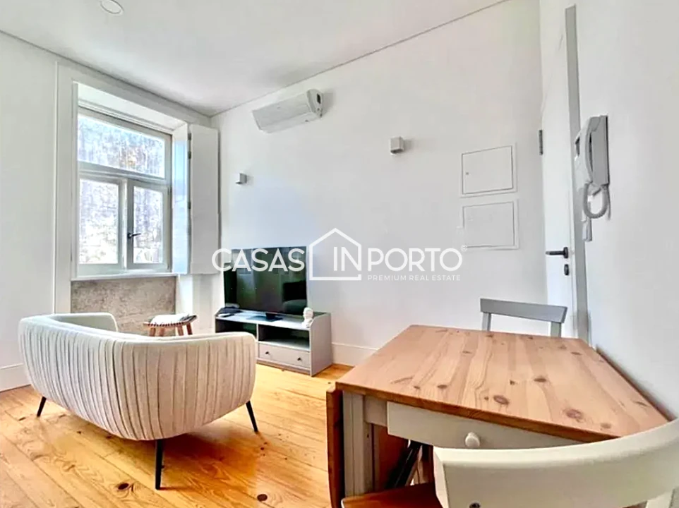 Apartamento T1 para Venda em Cedofeita, Santo Ildefonso, Sé, Miragaia, São Nicolau e Vitória Foto 4