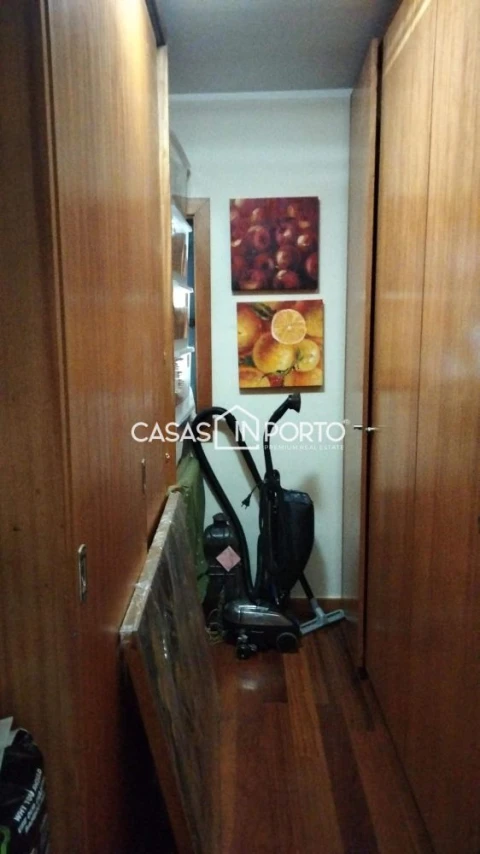 Apartamento T4 para Venda em Aldoar, Foz do Douro e Nevogilde