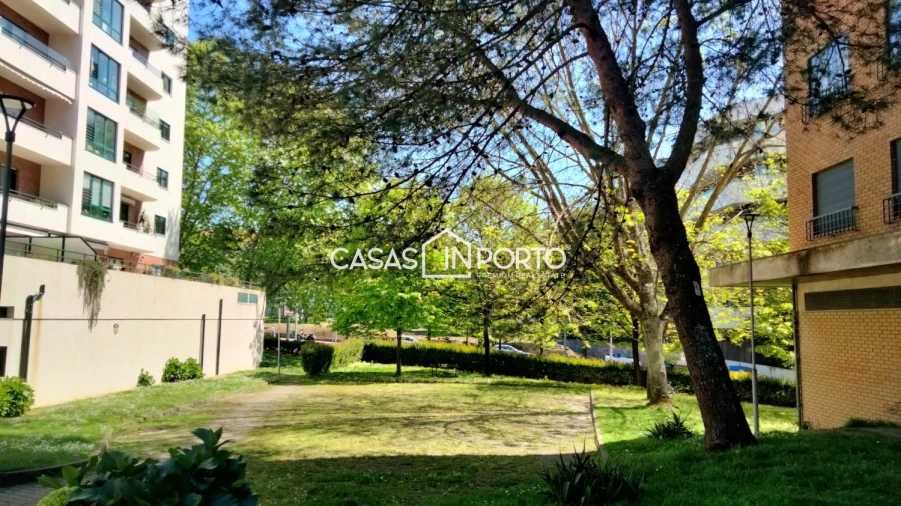 Apartamento T4 para Venda em Aldoar, Foz do Douro e Nevogilde Foto 2