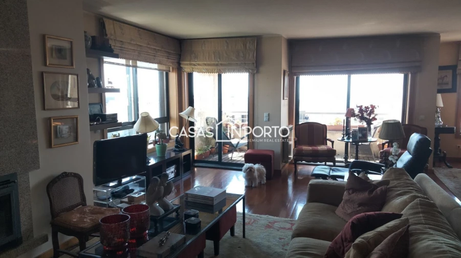 Apartamento T4 para Venda em Aldoar, Foz do Douro e Nevogilde Foto 11