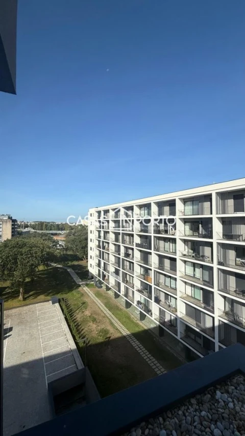 Apartamento T1 para Venda em Paranhos