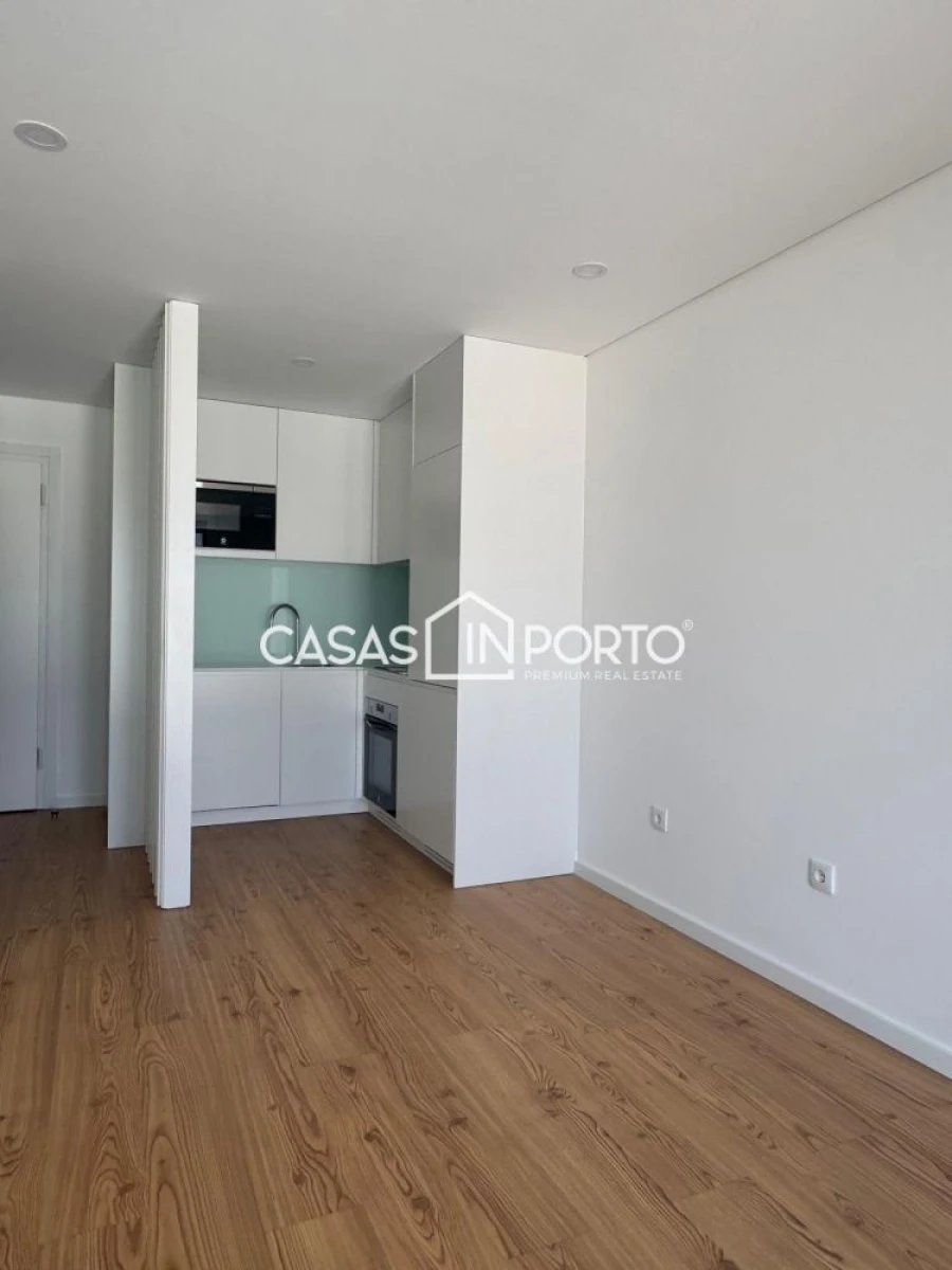 Apartamento T1 para Venda em Paranhos Foto 11