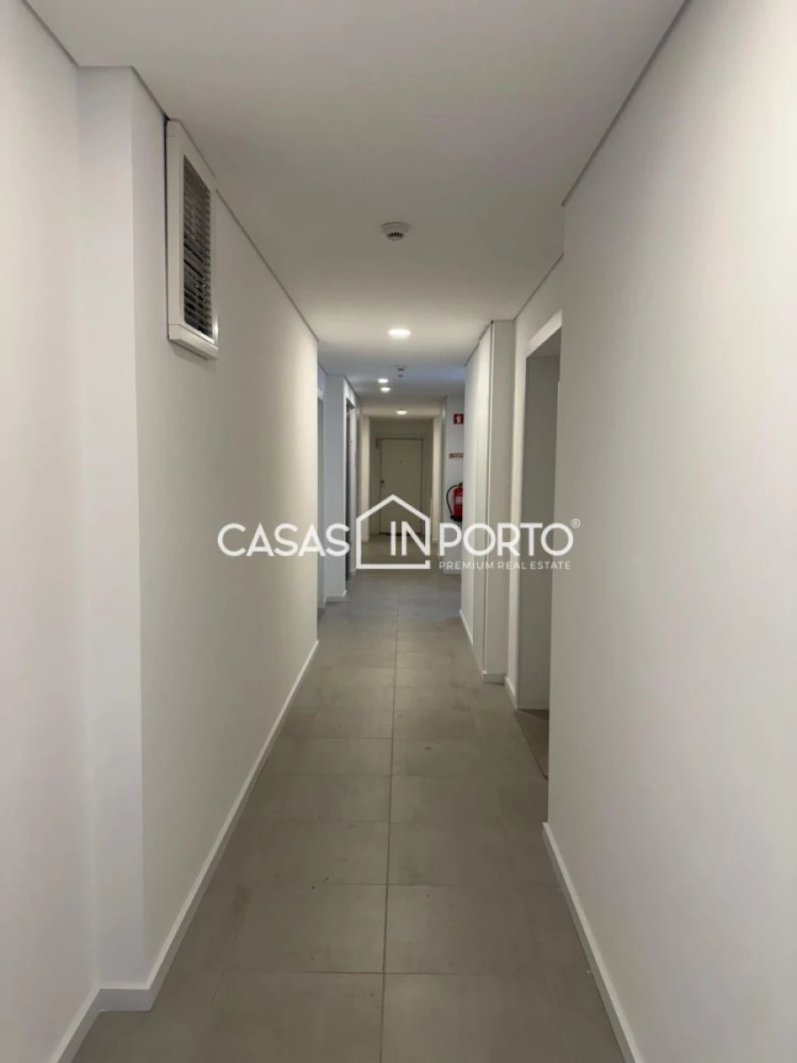 Apartamento T1 para Venda em Paranhos Foto 28