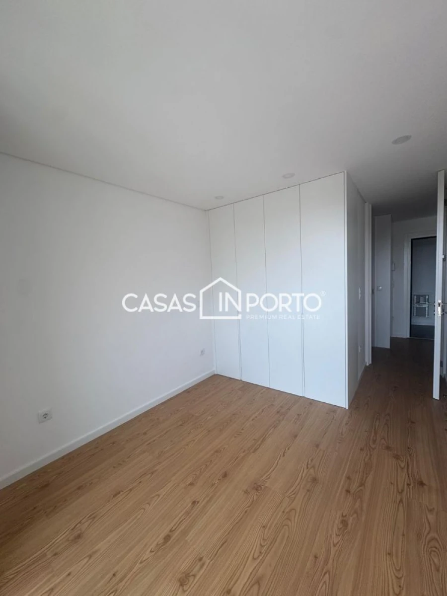 Apartamento T1 para Venda em Paranhos Foto 20