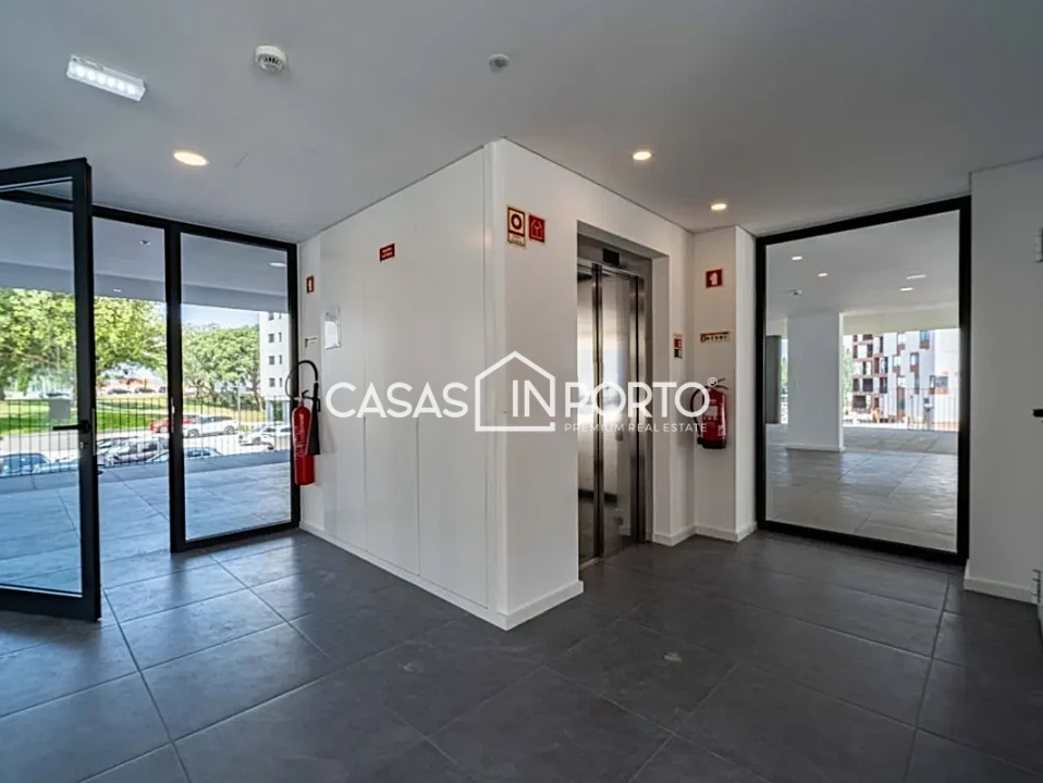 Apartamento T1 para Venda em Paranhos Foto 32