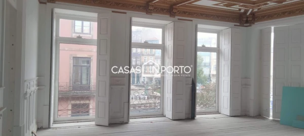 Loja para Arrendamento em Cedofeita, Santo Ildefonso, Sé, Miragaia, São Nicolau e Vitória