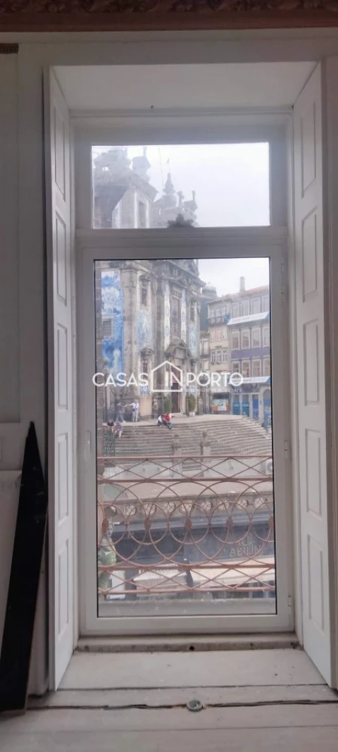 Loja para Arrendamento em Cedofeita, Santo Ildefonso, Sé, Miragaia, São Nicolau e Vitória