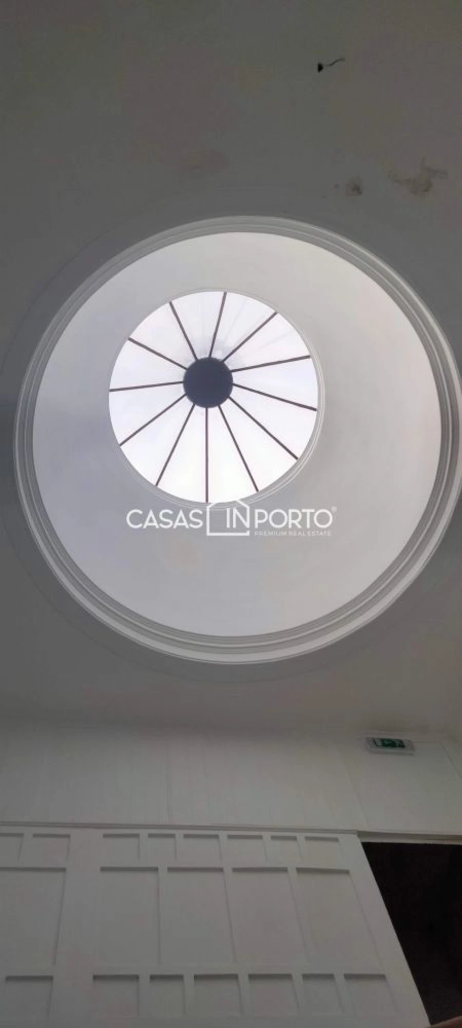 Loja para Arrendamento em Cedofeita, Santo Ildefonso, Sé, Miragaia, São Nicolau e Vitória Foto 4