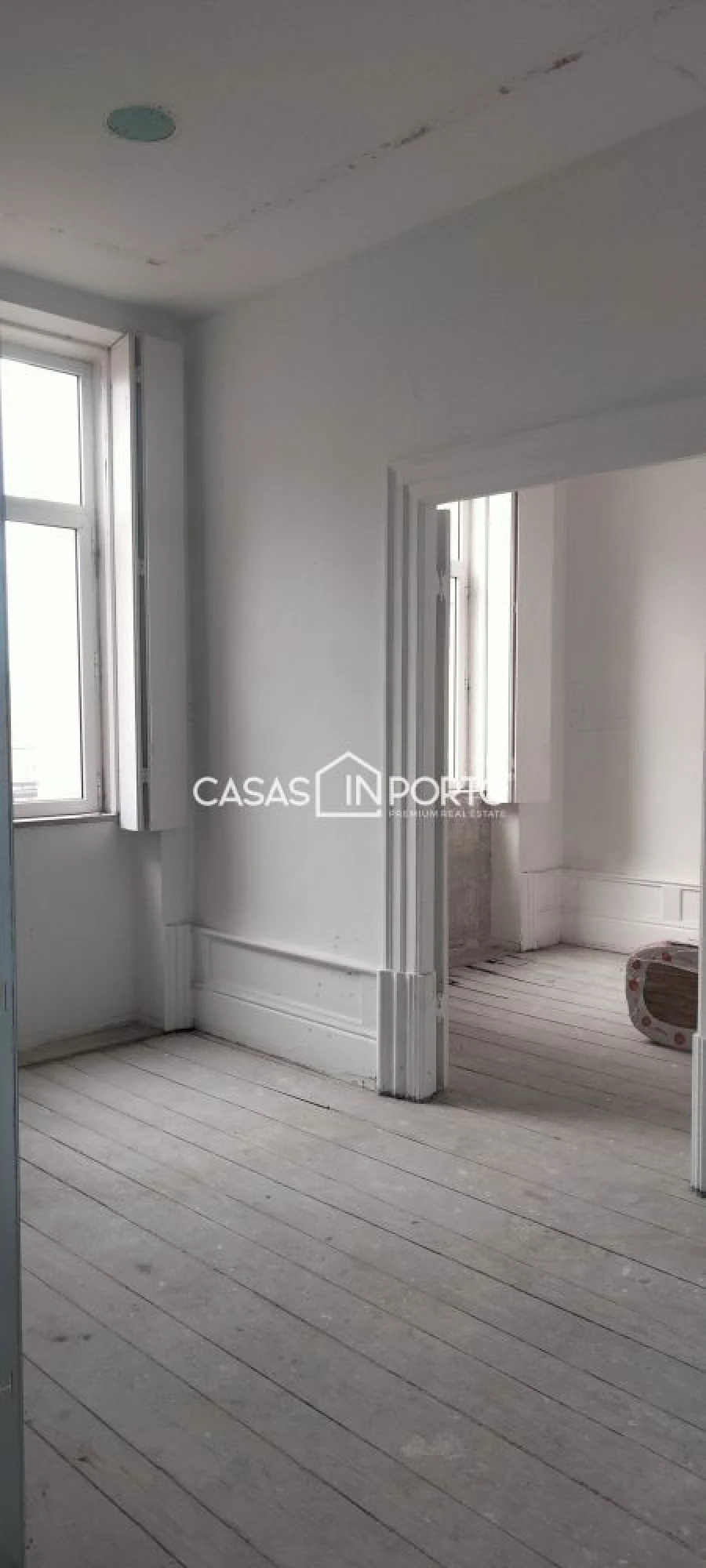 Loja para Arrendamento em Cedofeita, Santo Ildefonso, Sé, Miragaia, São Nicolau e Vitória Foto 5