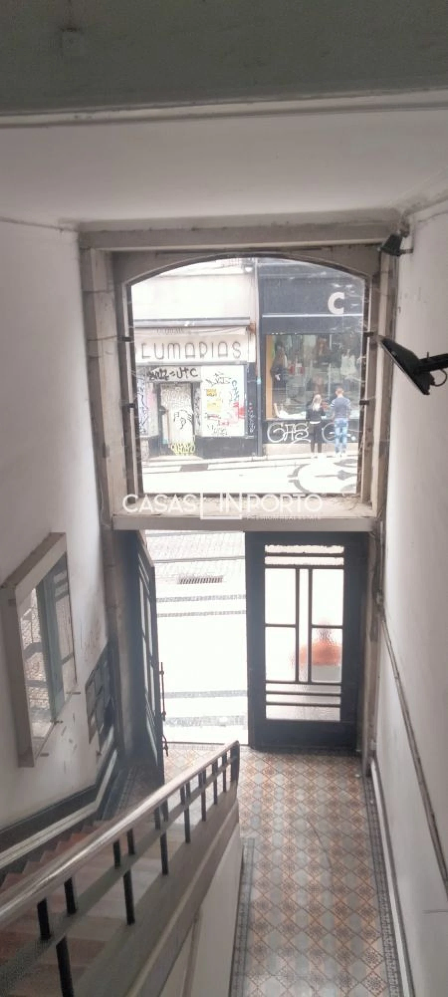 Loja para Arrendamento em Cedofeita, Santo Ildefonso, Sé, Miragaia, São Nicolau e Vitória Foto 2