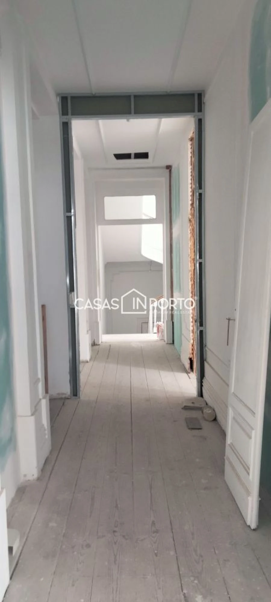 Loja para Arrendamento em Cedofeita, Santo Ildefonso, Sé, Miragaia, São Nicolau e Vitória Foto 26