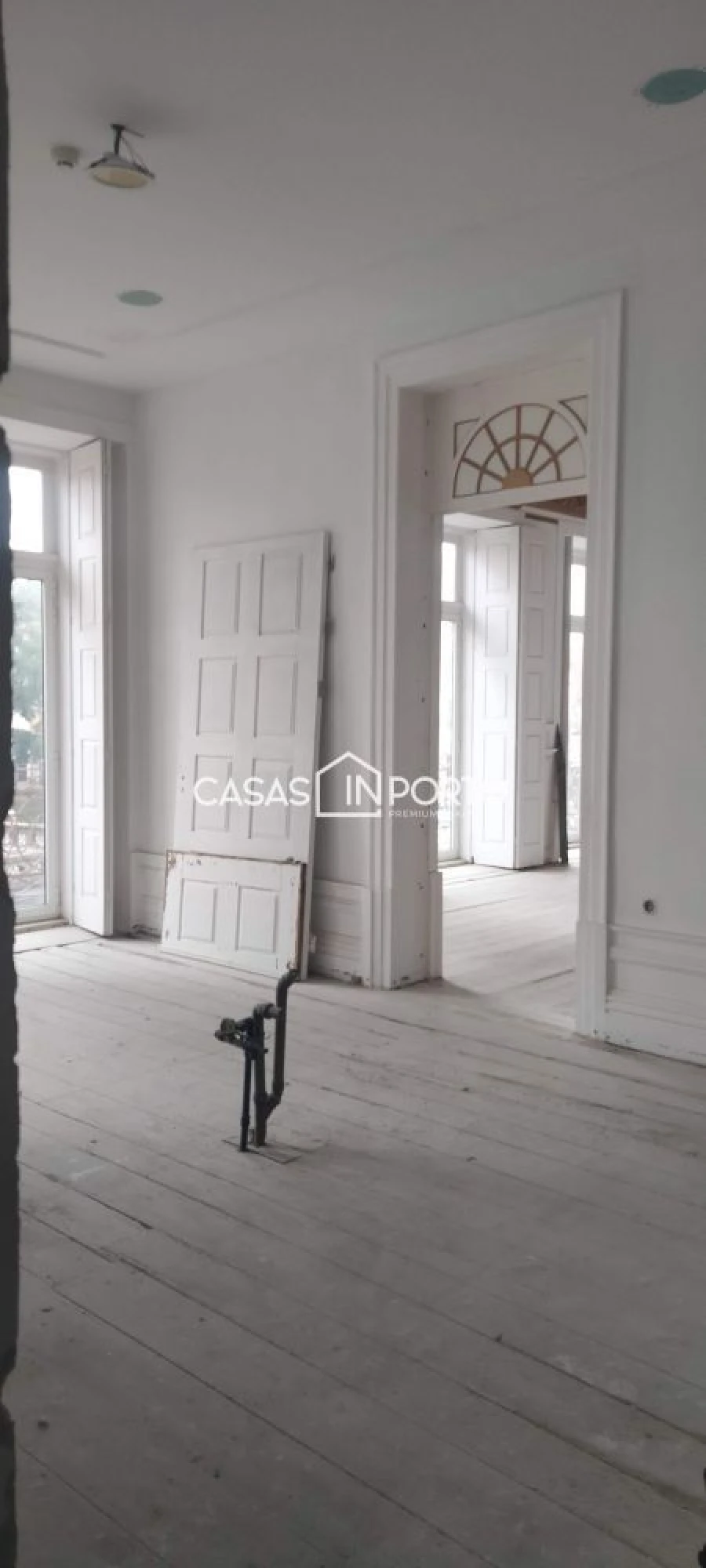 Loja para Arrendamento em Cedofeita, Santo Ildefonso, Sé, Miragaia, São Nicolau e Vitória Foto 9