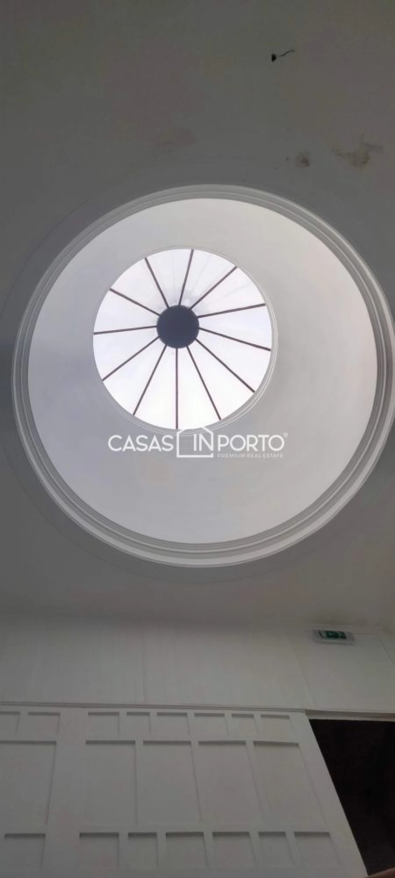 Loja para Arrendamento em Cedofeita, Santo Ildefonso, Sé, Miragaia, São Nicolau e Vitória Foto 4