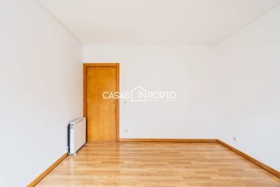Apartamento T4 para Venda em Aldoar, Foz do Douro e Nevogilde