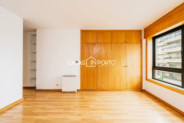 Apartamento T4 para Venda em Aldoar, Foz do Douro e Nevogilde Foto 34