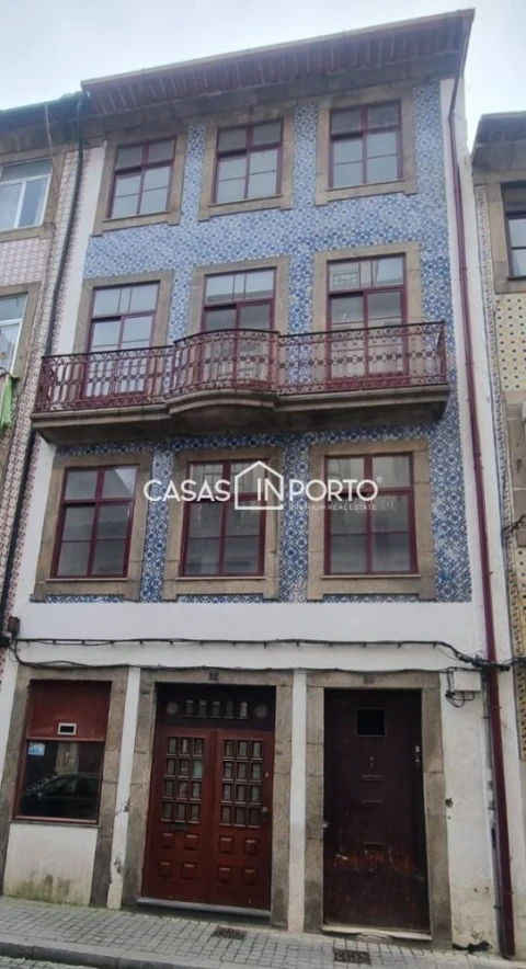 Loja para Venda em Santa Marinha e São Pedro da Afurada