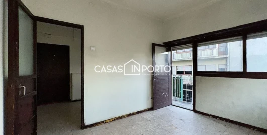 Loja para Venda em Cedofeita, Santo Ildefonso, Sé, Miragaia, São Nicolau e Vitória