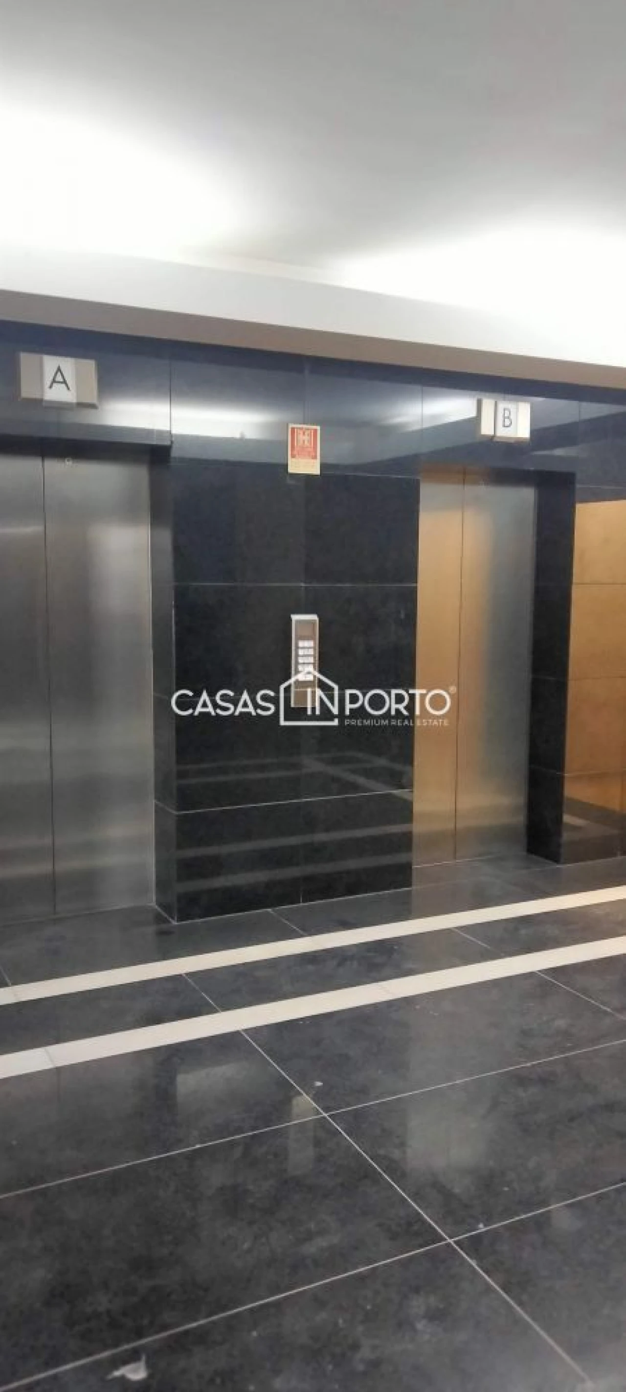 Loja para Arrendamento em Campanhã Foto 8