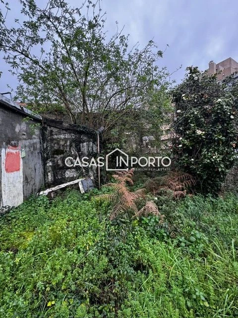 Terreno para Venda em Paranhos