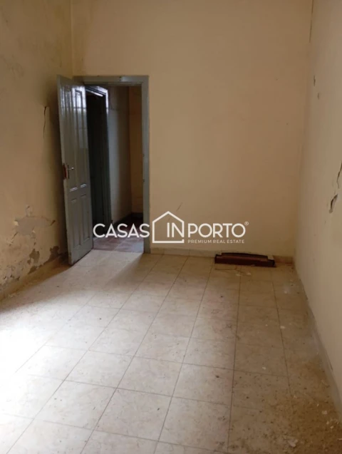 Loja para Venda em Cedofeita, Santo Ildefonso, Sé, Miragaia, São Nicolau e Vitória