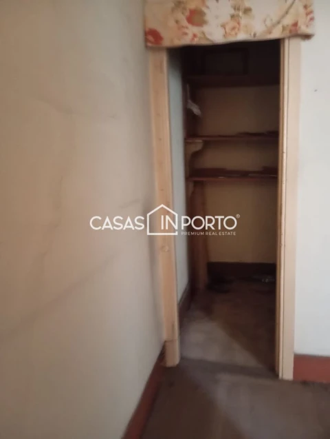 Loja para Venda em Cedofeita, Santo Ildefonso, Sé, Miragaia, São Nicolau e Vitória