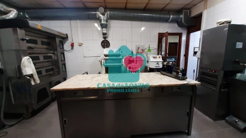 Loja para Trespasse em O. Azeméis, Riba-Ul, Ul, Macinhata Seixa, Madail