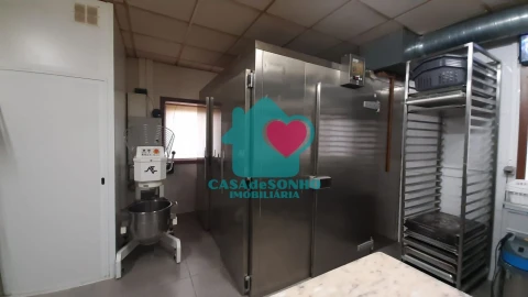 Loja para Trespasse em O. Azeméis, Riba-Ul, Ul, Macinhata Seixa, Madail