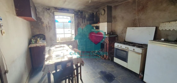 Moradia T3 para Venda em Ribeira de Fraguas