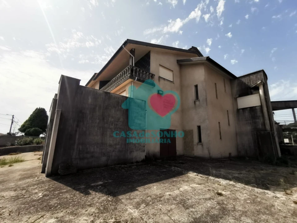 Moradia T4 para Venda em Albergaria-A-Velha e Valmaior Foto 3