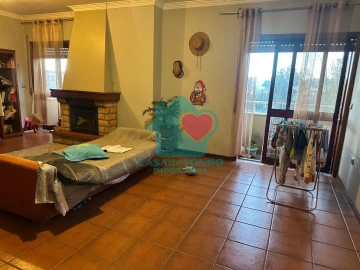 Apartamento T3 para Venda em O. Azeméis, Riba-Ul, Ul, Macinhata Seixa, Madail