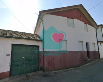 Moradia T3 para Venda em Pinheiro da Bemposta, Travanca e Palmaz