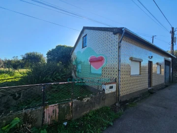 Moradia T3 para Venda em Alquerubim