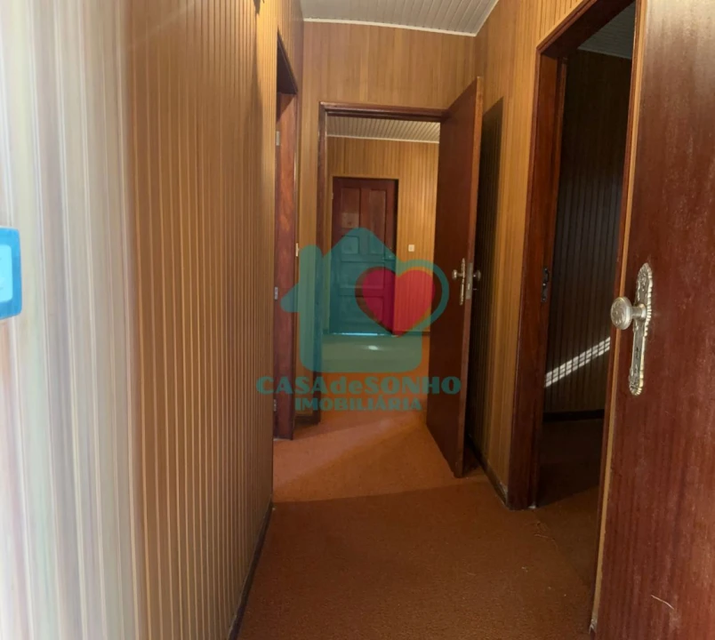 Moradia T3 para Venda em Alquerubim Foto 6