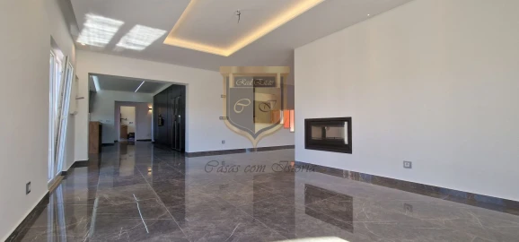 Moradia T7 para Venda em São Pedro da Cadeira